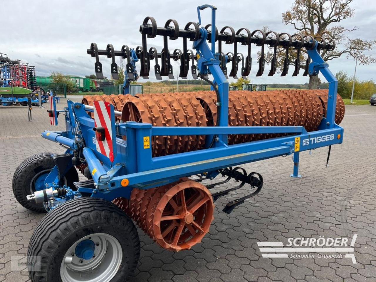 Sonstige Bodenbearbeitungsgeräte des Typs Tigges CAMBRIDGEWALZE CERAFLEX |VORFÜHRMASCHINE, Gebrauchtmaschine in Leizen (Bild 14)